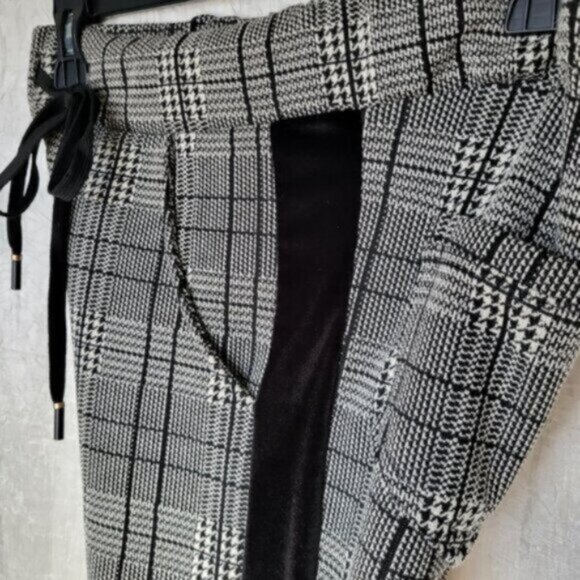 Angela Mara High Rise Slim Plaid Velvet Pants NWT Sz Small - Picture 2 of 13